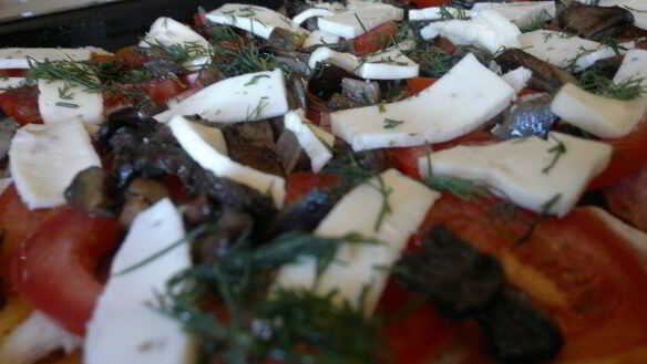 ШАГ 2. слоеная пицца с копченой грудкой