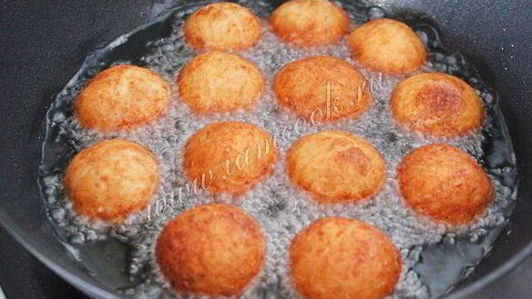 ШАГ 8. творожные пончики