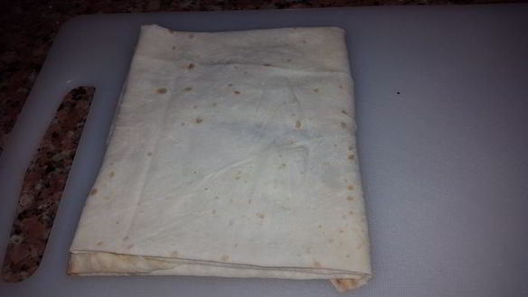 ШАГ 5. постные конвертики с картофельным пюре, укропом, жареным луком и вялеными томатами