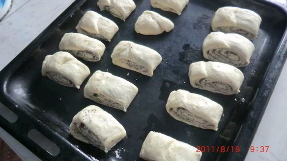 ШАГ 3. рулетики с маком