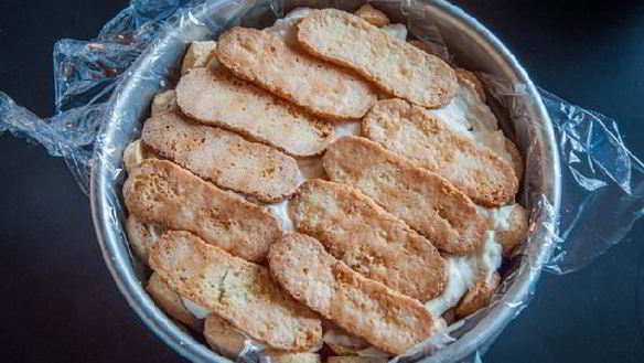 ШАГ 12. французская клубничная шарлотка