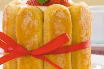 Клубничная шарлотка