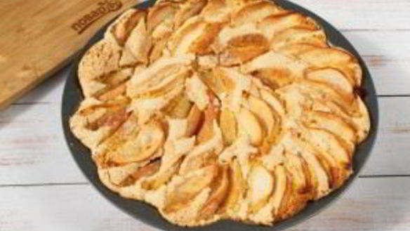 ШАГ 6. пирог с яблоками шарлотка