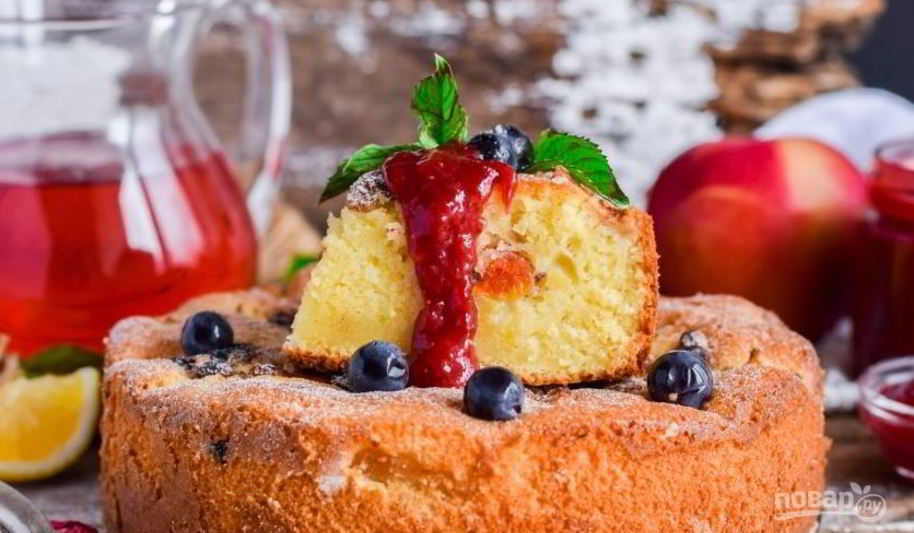 Рецепт шарлотка из яблок на сметане