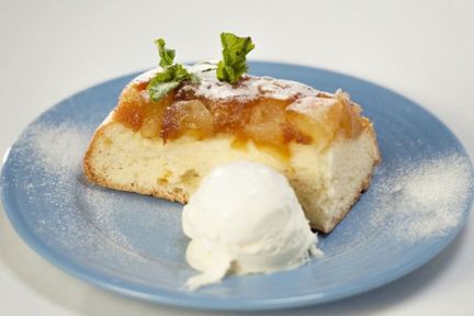 Шарлотка карамельная