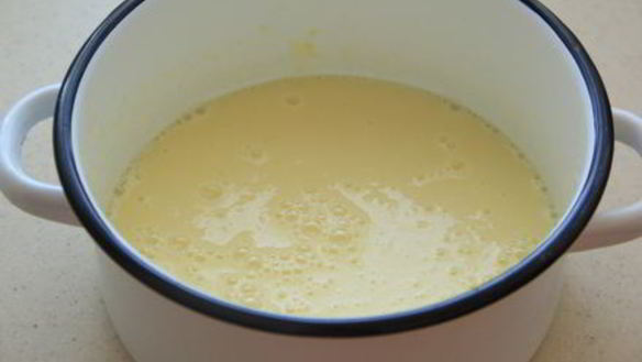 ШАГ 8. шарлотка на кефире