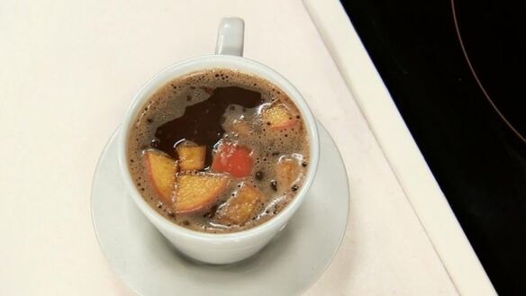 ШАГ 4. шарлотка на минеральной воде