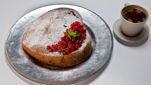 ШАГ 5. шарлотка на минеральной воде