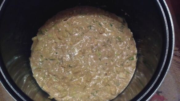 ШАГ 9. шарлотка с капустой в мультиварке