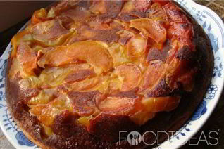 Шарлотка с творогом