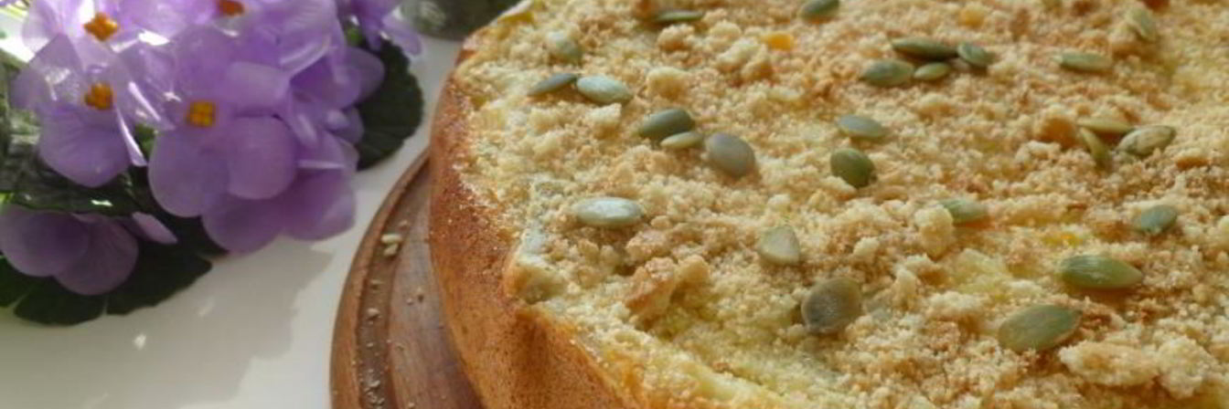 Шарлотка с тыквой и печеньем