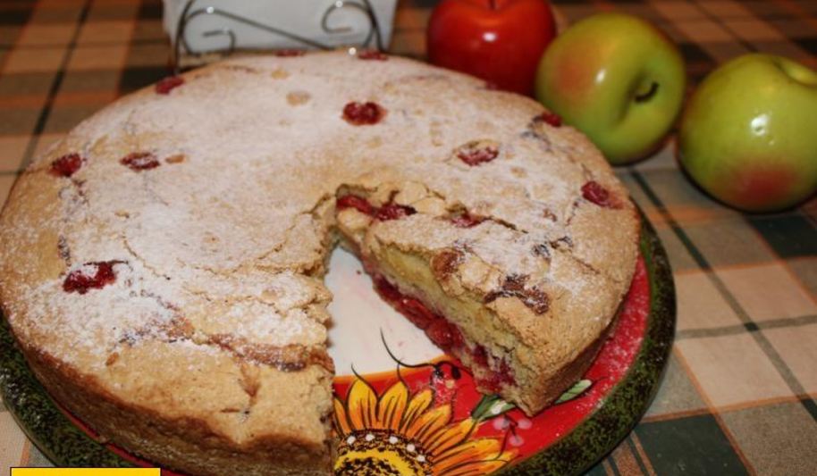 Рецепт шарлотка с вишней в духовке