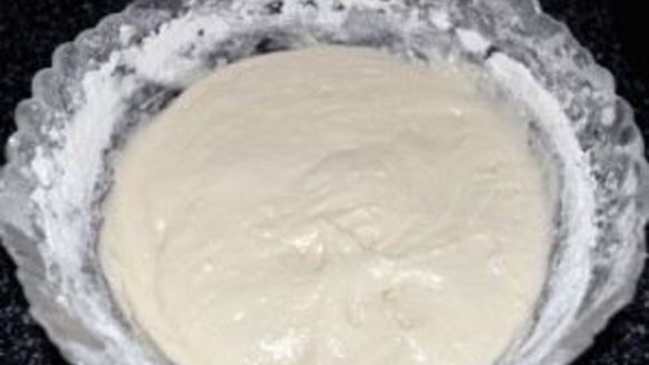 ШАГ 3. шарлотка с яблоками и черешней