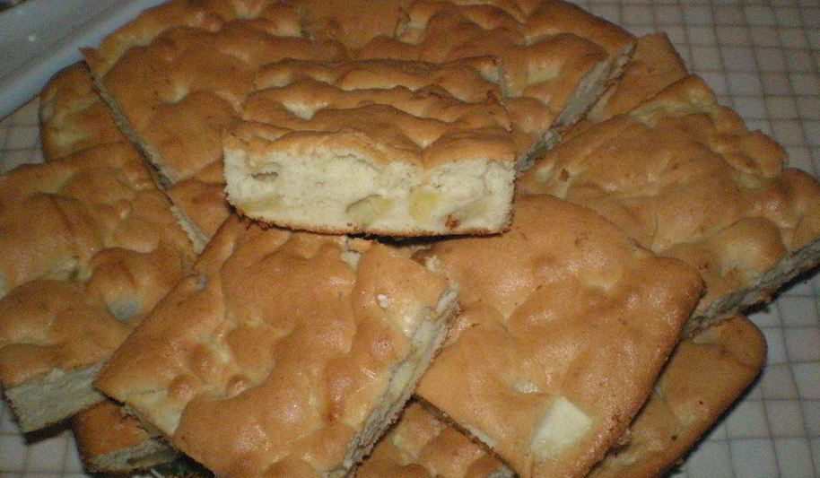 Рецепт шарлотка с яблоками и грушами