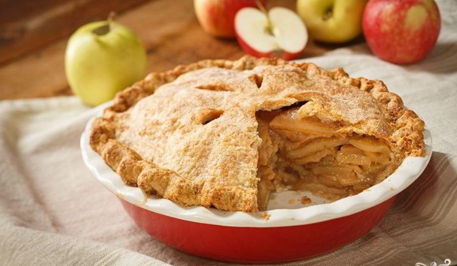 Рецепт шарлотка с яблоками и корицей