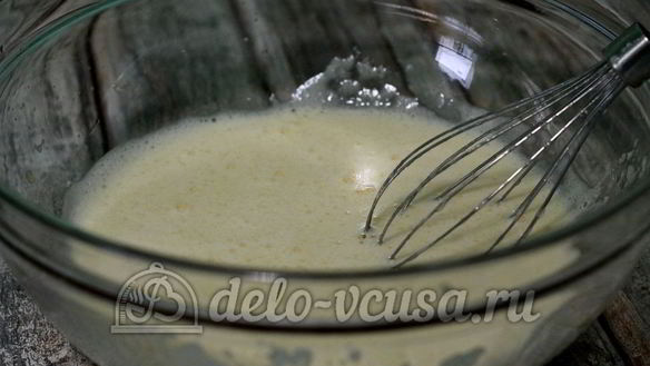 ШАГ 7. шарлотка с яблоками в мультиварке