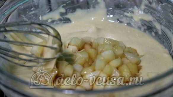 ШАГ 9. шарлотка с яблоками в мультиварке