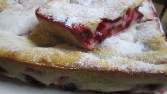 ШАГ 5. шарлотка сметанная слава сливам