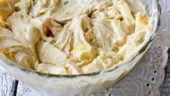 ШАГ 4. шарлотка со сгущенкой