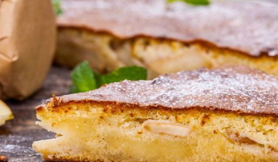 Рецепт яблочная шарлотка на сковороде