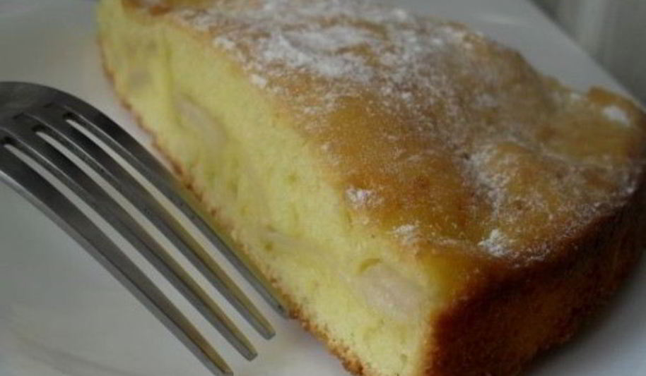 Рецепт яблочно-грушевая шарлотка