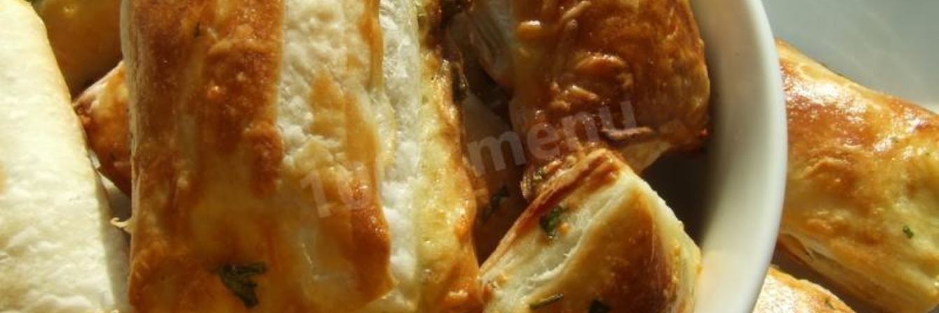 Слойки бульонные с сыром