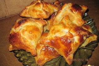 Слойки с бананом и шоколадом