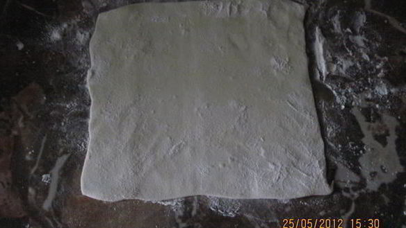 ШАГ 3. слойки с бананом и шоколадом