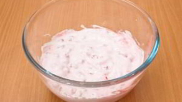 ШАГ 3. слойки с брусникой