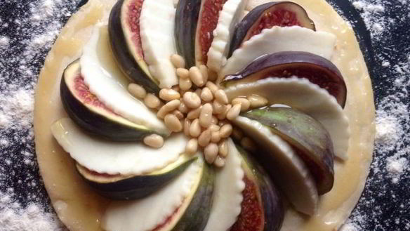 ШАГ 7. слойки с инжиром и сыром