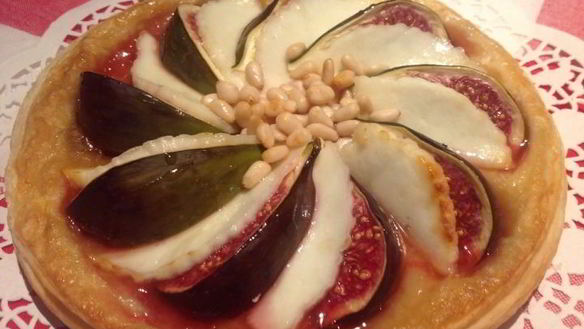 ШАГ 8. слойки с инжиром и сыром