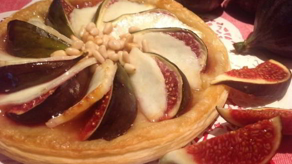 ШАГ 9. слойки с инжиром и сыром