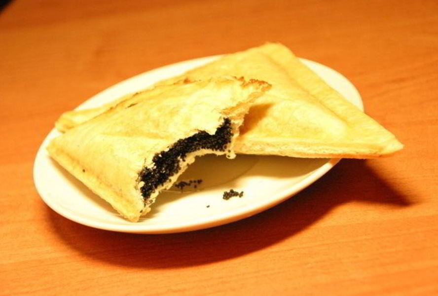 Слойки с маком в бутерброднице