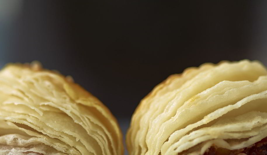 Рецепт слойки с мясом в духовке