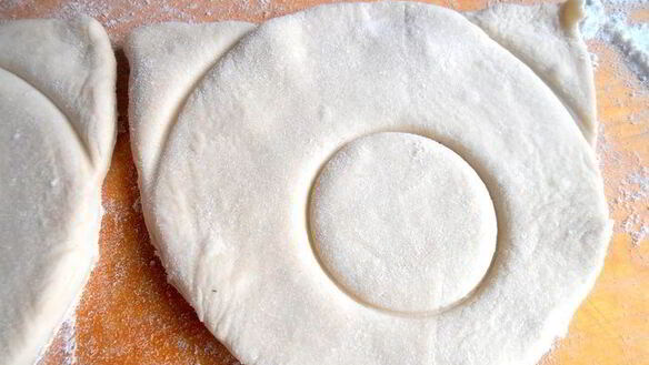 ШАГ 5. слойки с творогом румяные хрюши