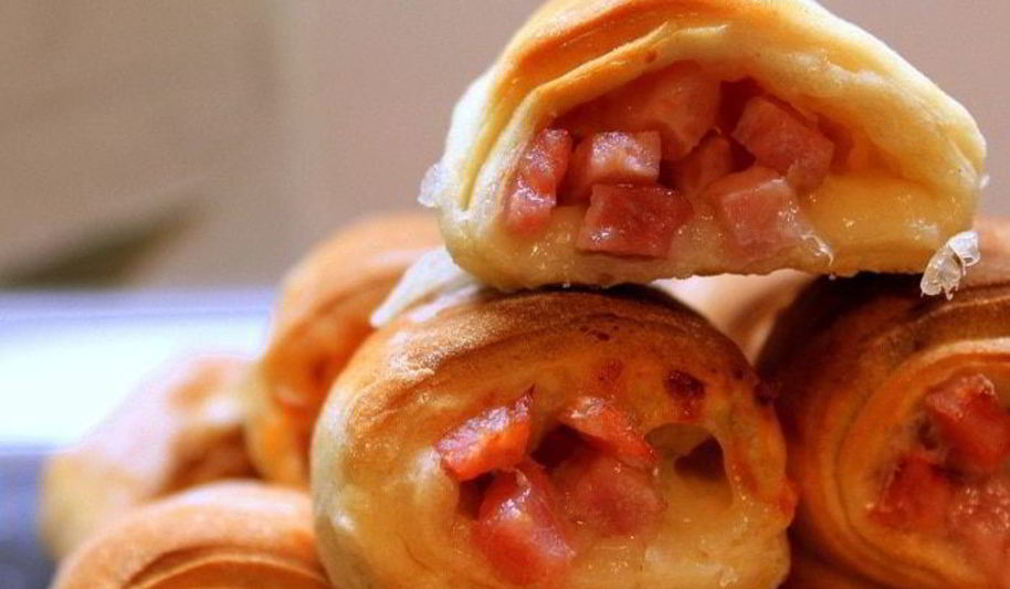 Рецепт слойки с ветчиной и моцареллой