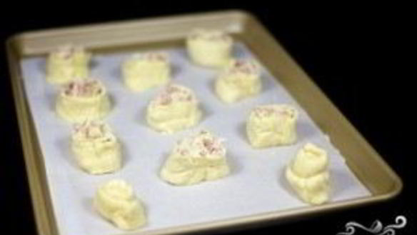 ШАГ 6. слойки с ветчиной