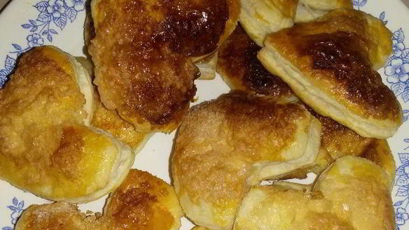 ШАГ 4. слойки сердечки с клубникой и сыром маскарпоне