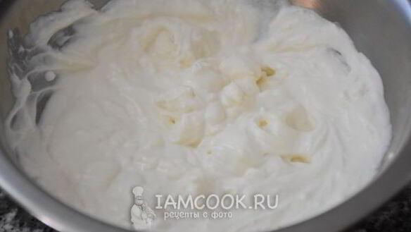 ШАГ 4. клубничный творожник