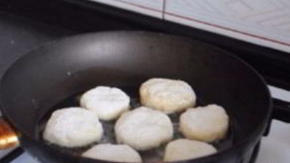 ШАГ 4. пышные сырники