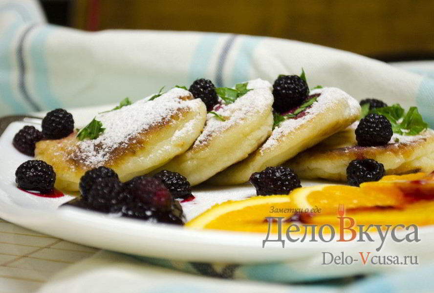 Сырники из творога с изюмом