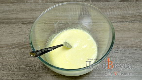 ШАГ 3. сырники из творога с изюмом