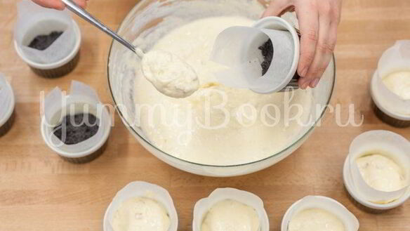 ШАГ 6. сырники на маковой основе