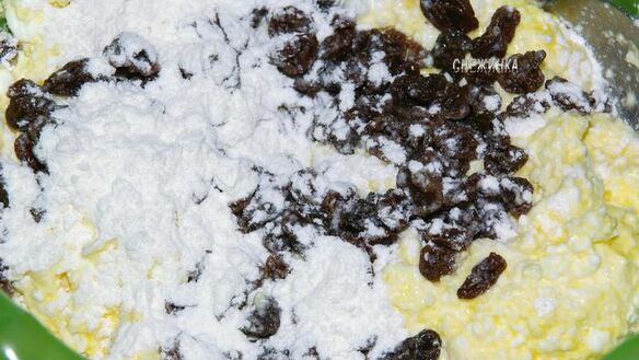 ШАГ 4. сырники с изюмом и маковым соусом по-белорусски