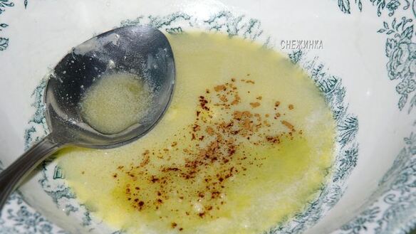 ШАГ 8. сырники с изюмом и маковым соусом по-белорусски