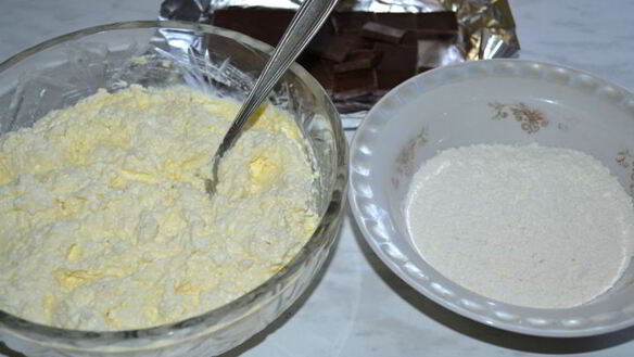 ШАГ 6. сырники с шоколадом