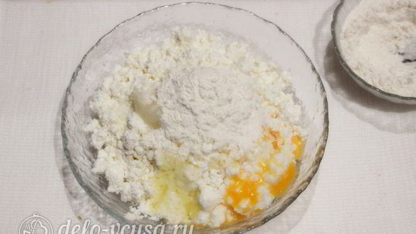 ШАГ 3. сырники с вареной сгущенкой