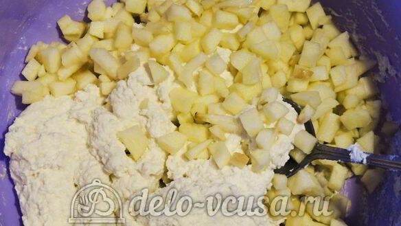 ШАГ 5. сырники с яблоками