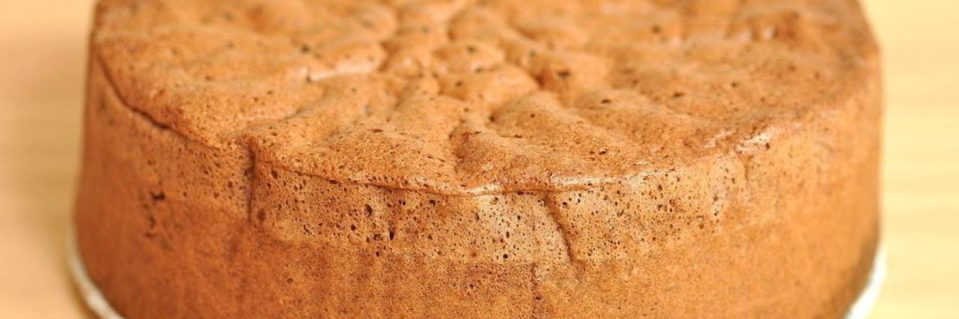 Бисквитное тесто со сгущенкой