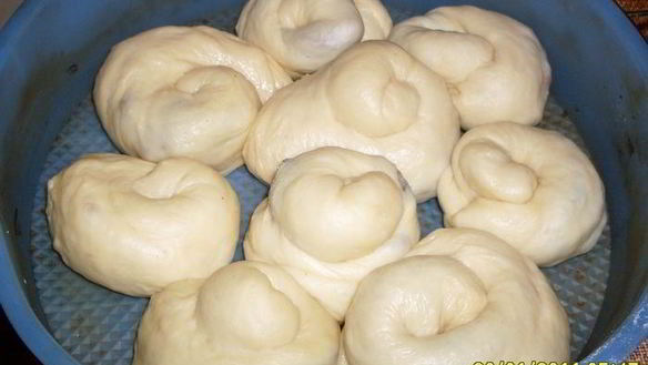 ШАГ 3. сдобное дрожжевое тесто и булочки